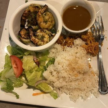 El Cilantrillo Restaurant - Florida Mall - Delicious grilled shrimp, pinto beans, flavorful rice - Puerto Rican Near Me - Orlando, Florida El Cilantrillo Restaurant - Florida Mall - Delicious grilled shrimp, pinto beans, flavorful rice - Puerto Rican Near Me - Orlando, Florida