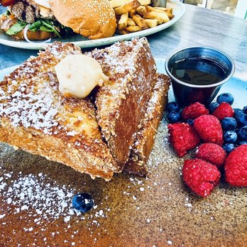 Driftwood Kitchen - French Toast - Seafood Near Me - Laguna Beach, California Driftwood Kitchen - French Toast - Seafood Near Me - Laguna Beach, California