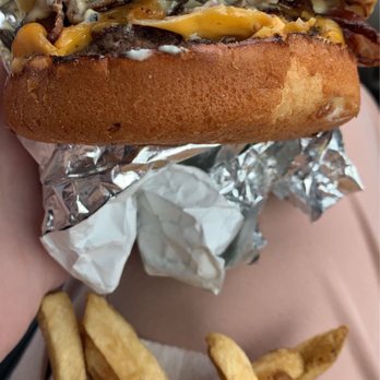 Small Cheval- Wicker Park - Burgers Near Me - Chicago, Illinois Small Cheval- Wicker Park - Burgers Near Me - Chicago, Illinois