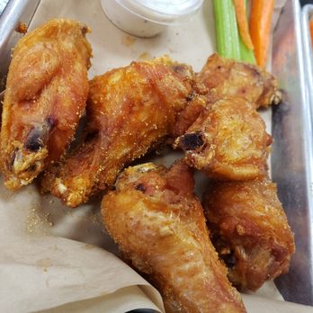 Your Behind BBQ Birds And Bones - Hot honey garlic (dry rub) wings - Barbeque Near Me - Florence, Arizona Your Behind BBQ Birds And Bones - Hot honey garlic (dry rub) wings - Barbeque Near Me - Florence, Arizona