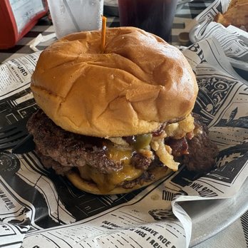 River Drifters - Dirty Cowboy burger - Beer Bar Near Me - Chattanooga, Tennessee River Drifters - Dirty Cowboy burger - Beer Bar Near Me - Chattanooga, Tennessee