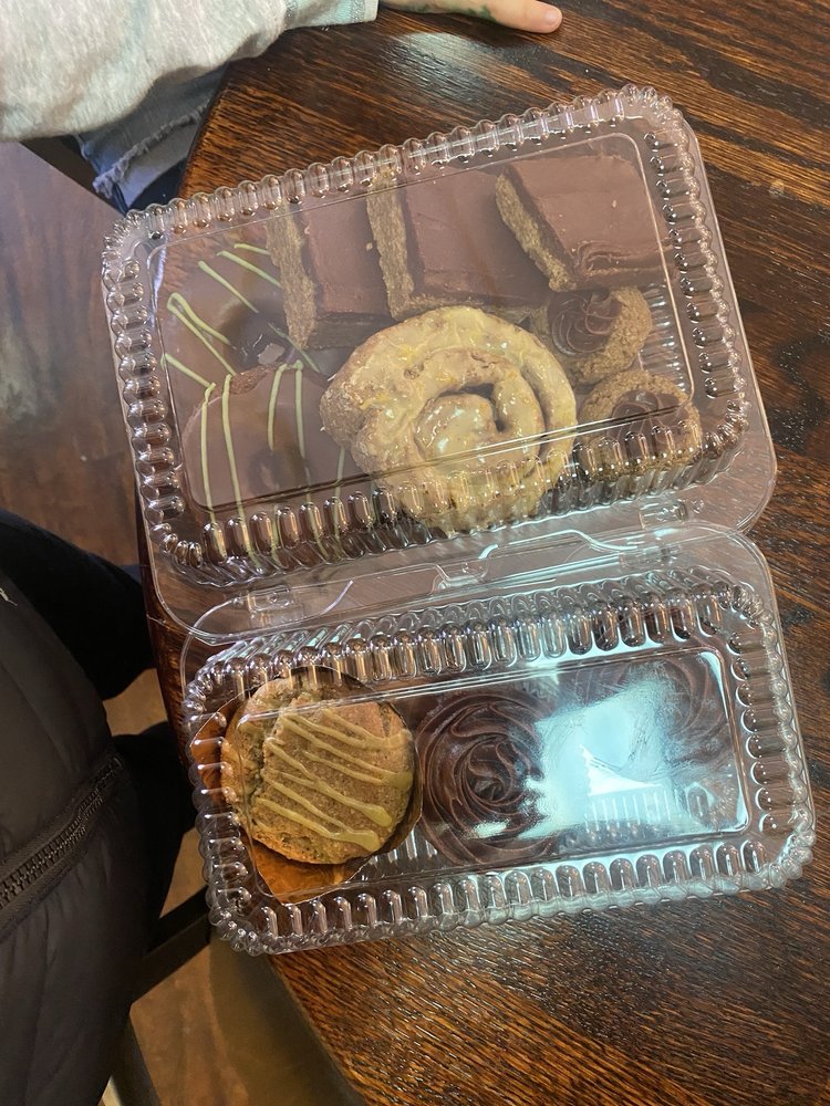 Blooming Lotus Bakery Logo