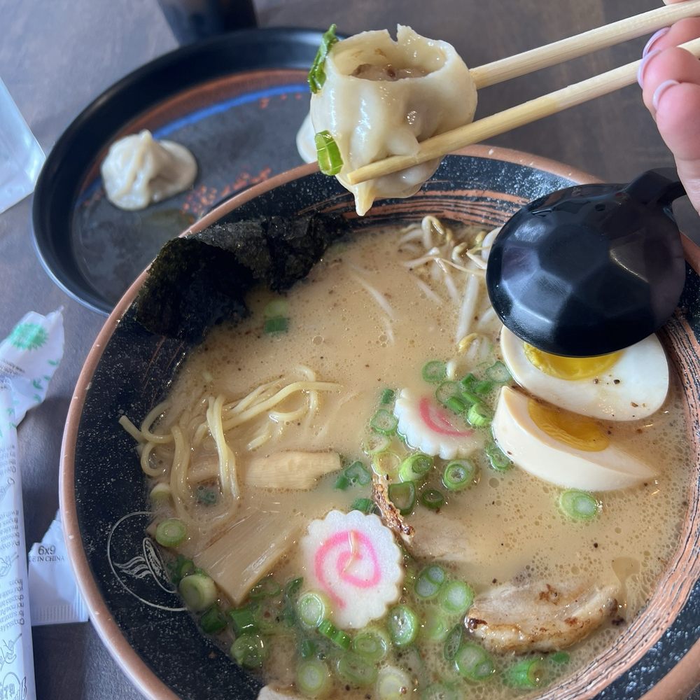 Good Chef Restaurant - Steam Ginger Pork Dumplings(4 pcs) Tonkotsu Ramen - Asian Fusion Near Me - Miami, Florida Good Chef Restaurant - Steam Ginger Pork Dumplings(4 pcs) Tonkotsu Ramen - Asian Fusion Near Me - Miami, Florida