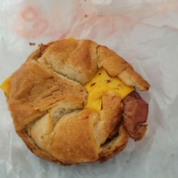 Dunkin' - Sweet Black Pepper Bacon Breakfast sandwich