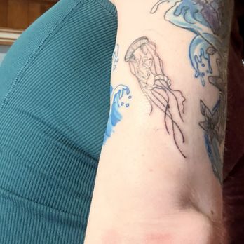Freedom Tattoo - Jellyfish. - Tattoo Near Me - Chattanooga, Tennessee Freedom Tattoo - Jellyfish. - Tattoo Near Me - Chattanooga, Tennessee