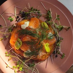 Jewel Café Bar - Salmon on potato rösti. Amazing!