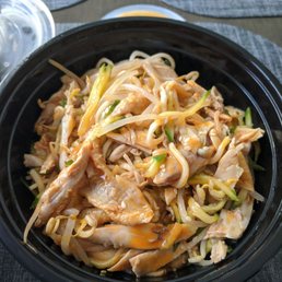 Chicken Cold Noodles with Sesame 麻酱鸡丝凉面 Chicken Cold Noodles with Sesame 麻酱鸡丝凉面