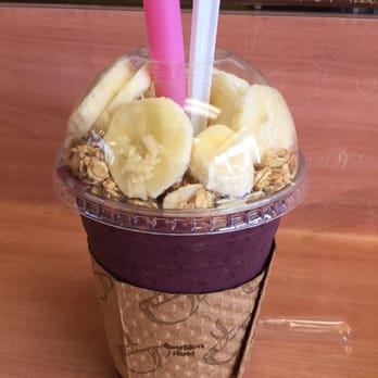 Juice City - Acai bowl with banana added - Juice Bars & Smoothies Near Me - Cypress, California