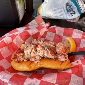 Georgetown Seafood - MAINE LOBSTER ROLL Chilled Maine Lobster Meat, Lemon, Special Seasonings, Pickle, Lemon Butter - Seafood Near Me - Washington, DC, District of Columbia