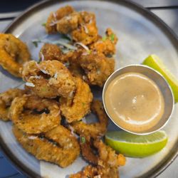 McCann's - Calamari (/5) would like it to be crisper