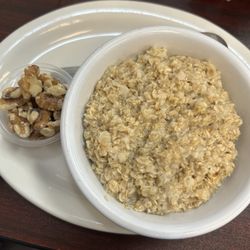 Cafe with Soul - Oatmeal w side of walnuts
