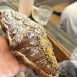 Pistachio Croissant