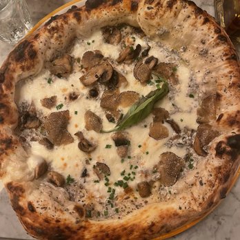 Pizzeria Popolare - Pizza Near Me - Paris, 75 Pizzeria Popolare - Pizza Near Me - Paris, 75