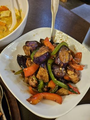 Tarn Tip Thai Cuisine by null