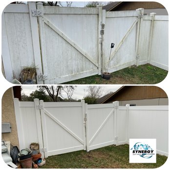 Synergy Soft wash - Restoration of a neglected vinyl fence! - Pressure Washers Near Me - Ocala, Florida Synergy Soft wash - Restoration of a neglected vinyl fence! - Pressure Washers Near Me - Ocala, Florida