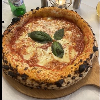 E & E Italiana RistoPizza - Margherita pizza - Italian Near Me - Dublin 8, D E & E Italiana RistoPizza - Margherita pizza - Italian Near Me - Dublin 8, D