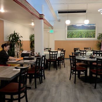 Hong Yeon - Inside - Chinese Near Me - Honolulu, Hawaii Hong Yeon - Inside - Chinese Near Me - Honolulu, Hawaii