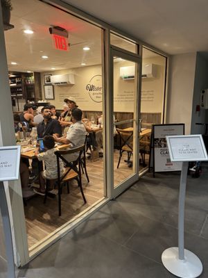 Mister O1 Extraordinary Pizza - South Beach by null