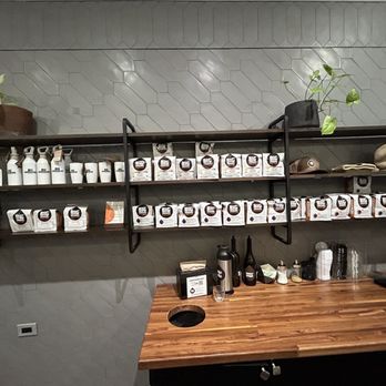 Big Shoulders Coffee - Bags of coffee - Coffee Roasteries Near Me - Chicago, Illinois
