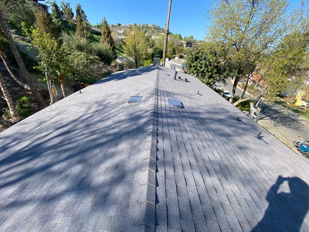 Slide of Gio Roofing