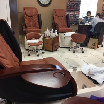 Genesis Hair Salon - Comfy pedicure chairs - Hair Salons Near Me - Doral, Florida