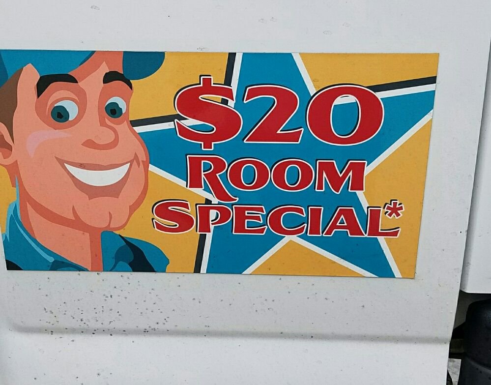 THE CLEANING SOLUTIONS 2132 Summerlyn Park Dr, Kernersville, North