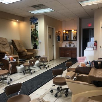 GR Nail Spa - Nail Salons Near Me - Grand Rapids, Michigan