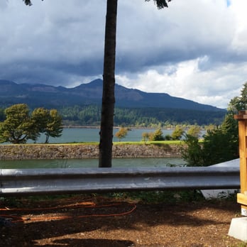 Thunder Island Brewing - View from the patio is hard to beat. Scotch Porter is great! - Breweries Near Me - Cascade Locks, Oregon Thunder Island Brewing - View from the patio is hard to beat. Scotch Porter is great! - Breweries Near Me - Cascade Locks, Oregon