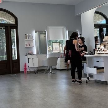 Blo Blow Dry Bar - Blow Dry/Out Services Near Me - Pearland, Texas Blo Blow Dry Bar - Blow Dry/Out Services Near Me - Pearland, Texas