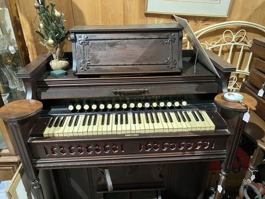 Antiques USA by null