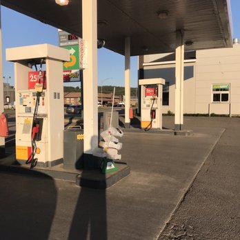 Super Soir Cartier - gas pumps at a gas station - Convenience Stores Near Me - Riviere-Du-Loup, Quebec Super Soir Cartier - gas pumps at a gas station - Convenience Stores Near Me - Riviere-Du-Loup, Quebec
