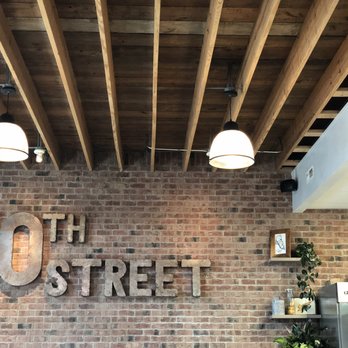 10th Street Diner - Interior - Vegan Near Me - Indianapolis, Indiana