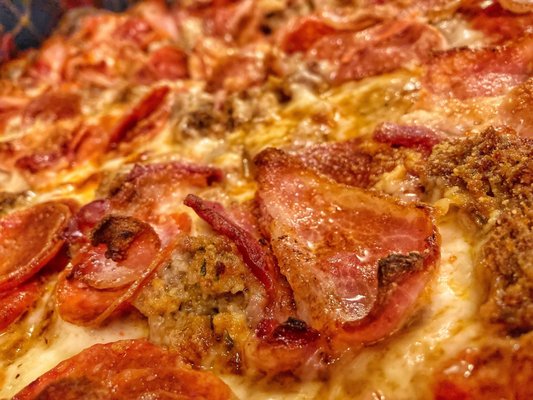 Ernie's Pizzeria by null
