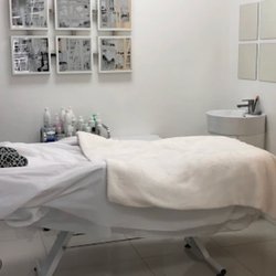 Sara's Wax & Beauty Bar
