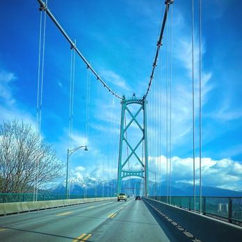 Lions Gate Bridge - Incredible mountain views as you drive over the bridge heading into Vancouver! - Landmarks & Historical Buildings Near Me - Vancouver, British Columbia