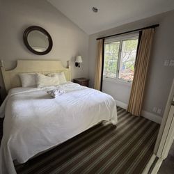 Lighthouse Lodge & Cottages