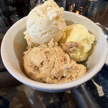 Hooked Seafood Restaurant - Locally made ice cream - had to try all the choices - Seafood Near Me - Galway, G