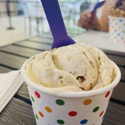 Frisbie's Dairy Barn Homemade Ice Cream
