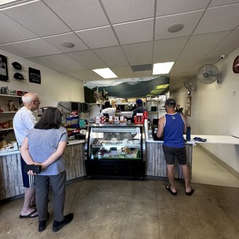Rhineland Deli - Inside - Delis Near Me - Thousand Oaks, California