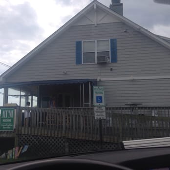 Off The Hook Restaurant and Bar - Seafood Near Me - Highlands, New Jersey