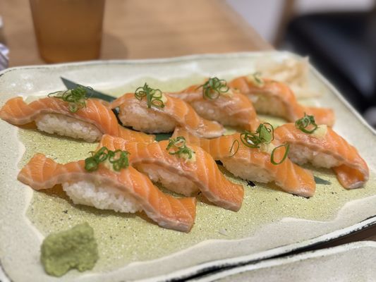 Katsumidori Sushi Tokyo by null