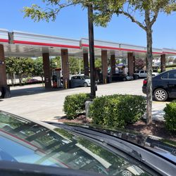QuikTrip - Gas pumps!