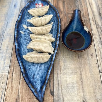 Shinya Ramen House - Gyoza (Pot sticker) - Ramen Near Me - Chicago, Illinois