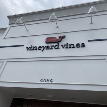 vineyard vines review