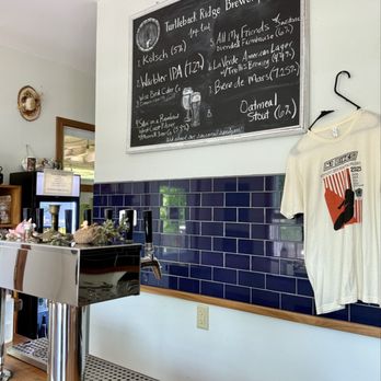 Turtleback Ridge Brewery - Inside - Breweries Near Me - Ewing, Kentucky