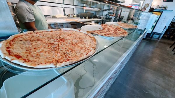 Romano's Pizza by null