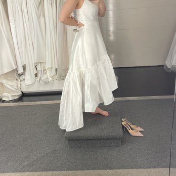Amsale - Bridal Near Me - New York, New York
