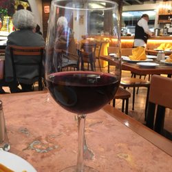 Le Montmartre - Wine and enjoying the ambiance'