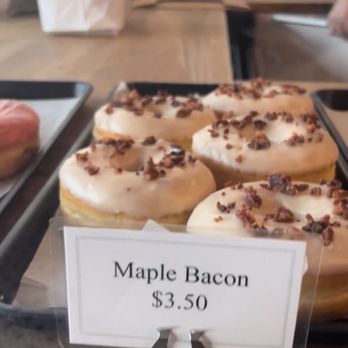 Birdies - Donuts Near Me - Los Angeles, California