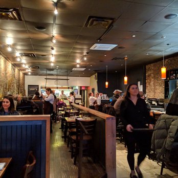 Giulia - Inside - Italian Near Me - Cambridge, Massachusetts